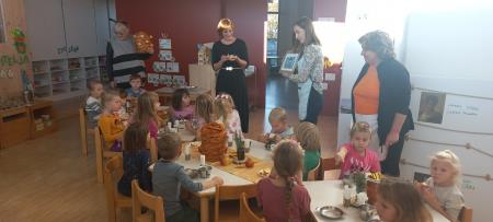 IMG-76939f7e3bf4e82f67a31d3c702864a5-V (002)